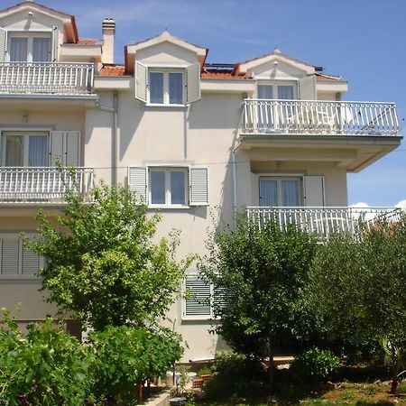 Apartments Gardijan Vodice Exterior photo