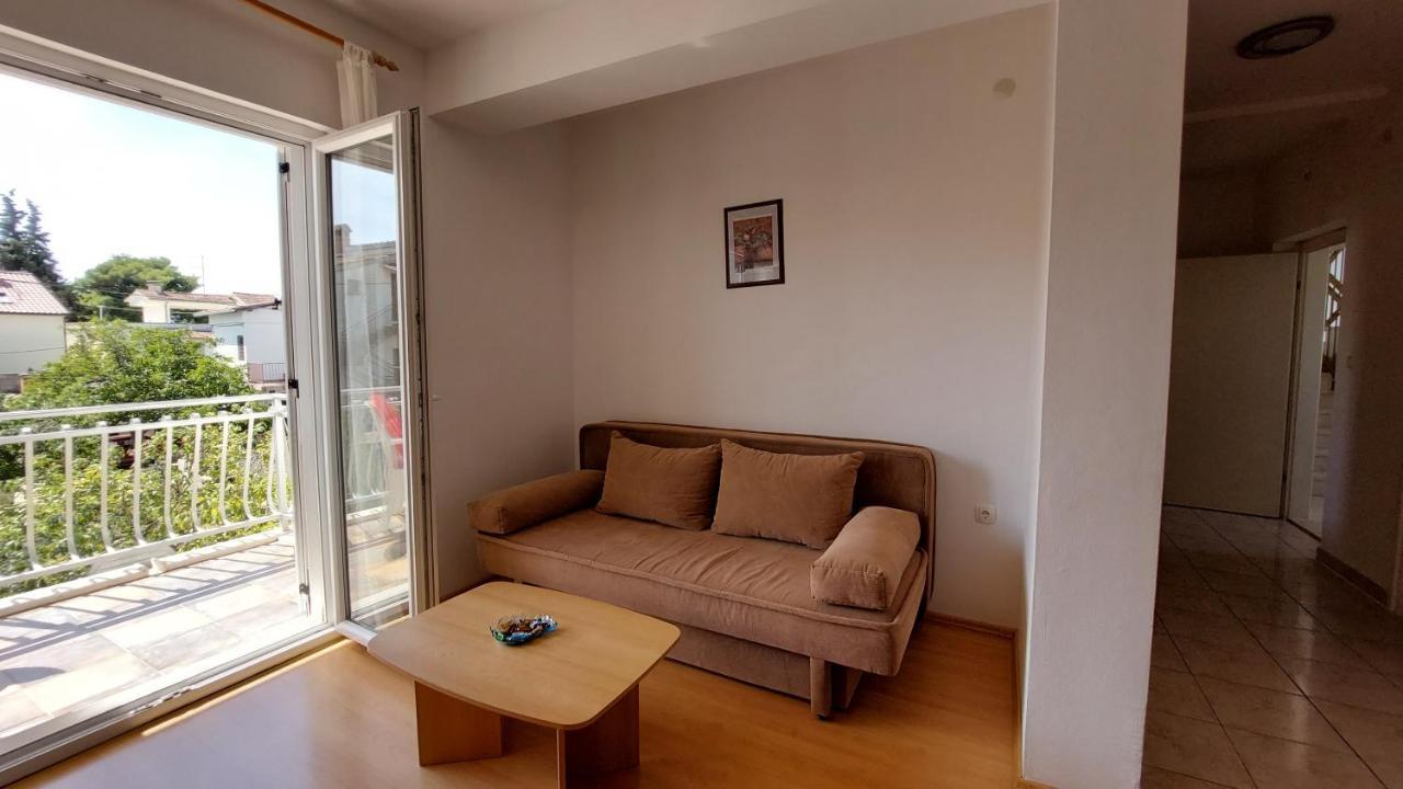 Apartments Gardijan Vodice Exterior photo